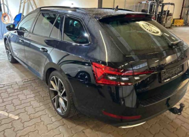Skoda Superb 2.0 TDI Combi Sportline