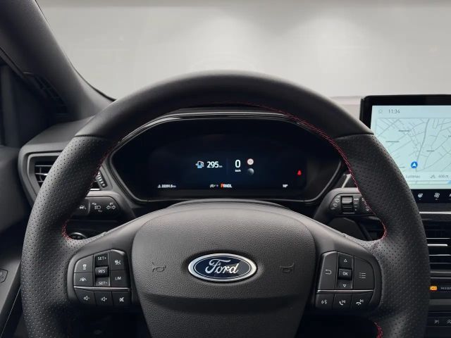 Ford Focus ST Line Wagon