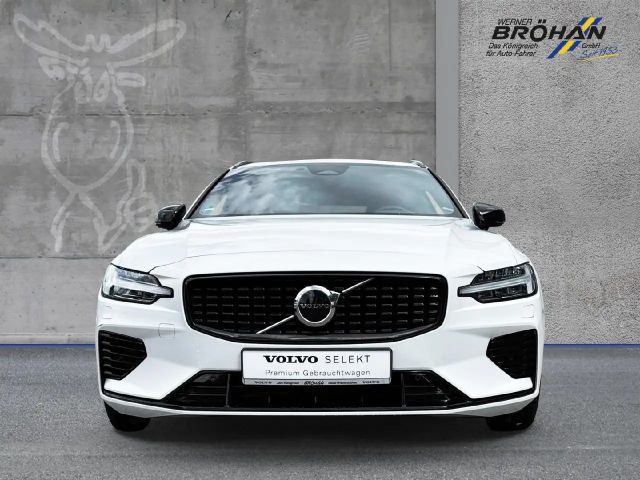 Volvo V60 AWD Dark Hybrid Plus T6