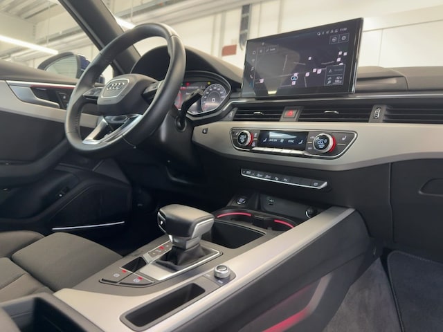 Audi A4 40 TFSI Avant S-Line S-Tronic