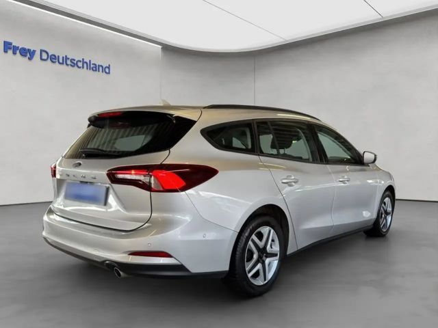 Ford Focus Cool & Connect EcoBoost Wagon