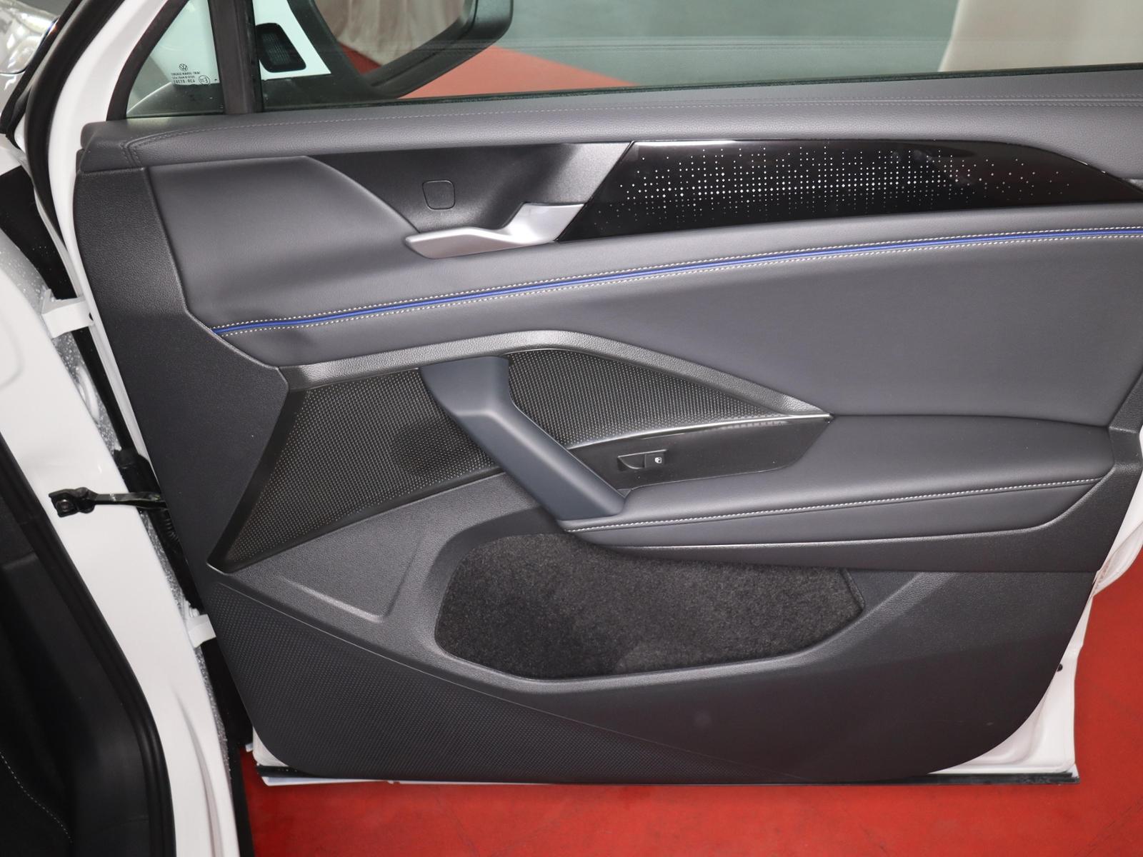 Volkswagen Tiguan 2.0 TDI DSG R-Line