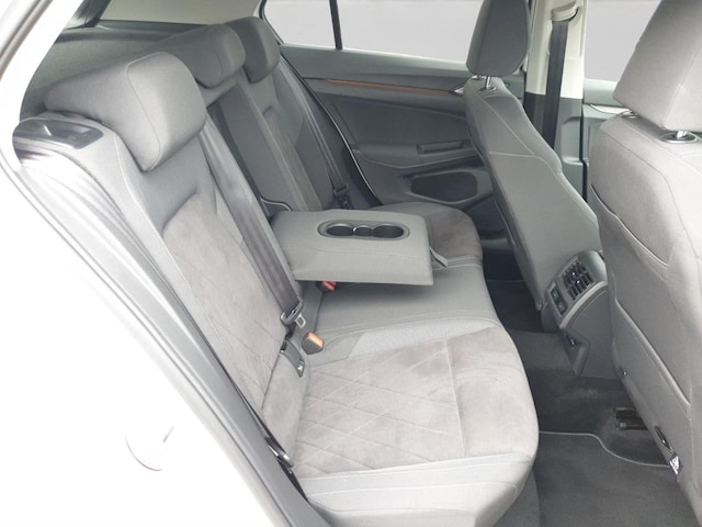 Volkswagen Golf 1.5 eTSI DSG IQ.Drive Style