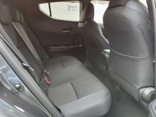 Toyota C-HR Hybride Team D