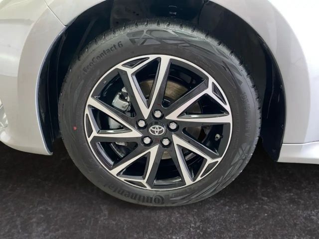 Toyota Yaris Hatchback Hybride Team D