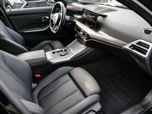 BMW 330 330i M-Sport xDrive