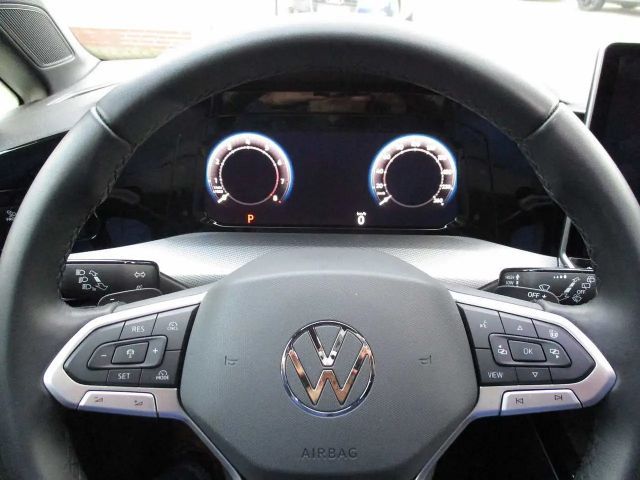 Volkswagen Golf 1.5 eTSI DSG Golf VIII