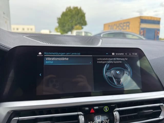 BMW 330 330e Luxury Line Sedan