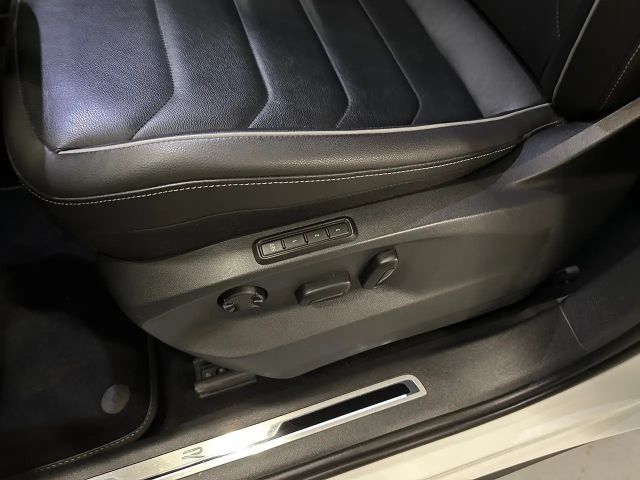 Volkswagen Tiguan 4Motion R-Line Style