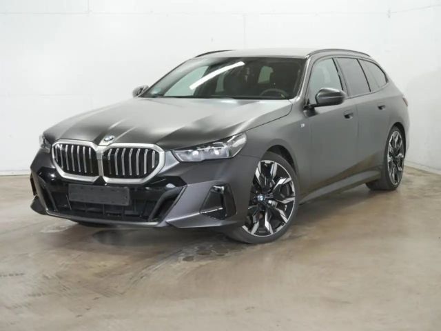 BMW 540 540XDRIVE - FROZEN GREY - MEGA