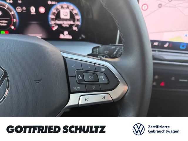 Volkswagen Golf 1.5 eTSI DSG