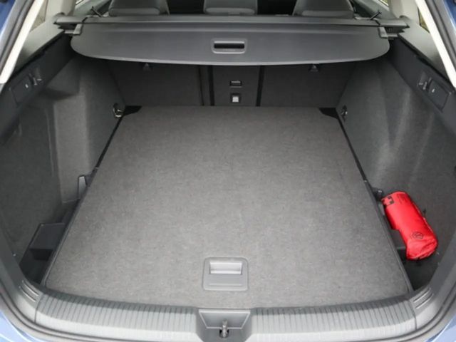 Volkswagen Golf 1.5 eTSI DSG Style Variant