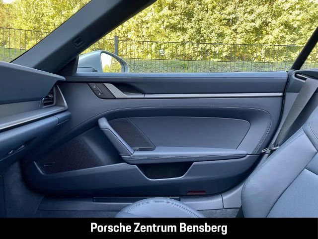 Porsche 992 Cabrio Carrera