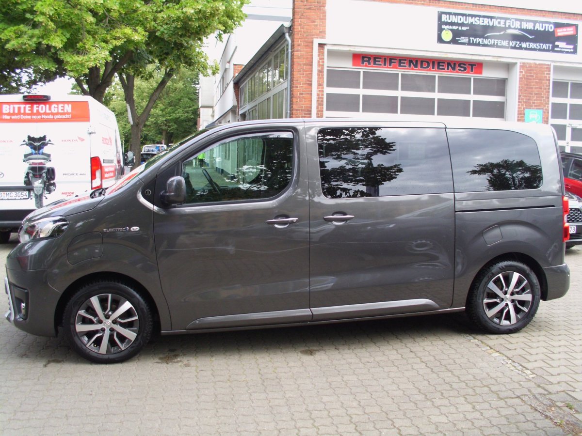 Toyota Proace Verso EV L1 Plus Team D