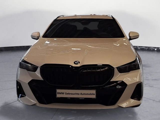 BMW 520 520d M-Sport Touring