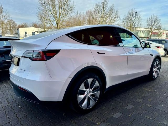 Tesla Model Y AWD Long Range