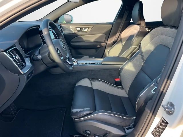 Volvo V60 Cross Country AWD Plus