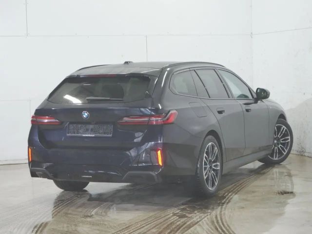 BMW 520 520d M-Sport Touring