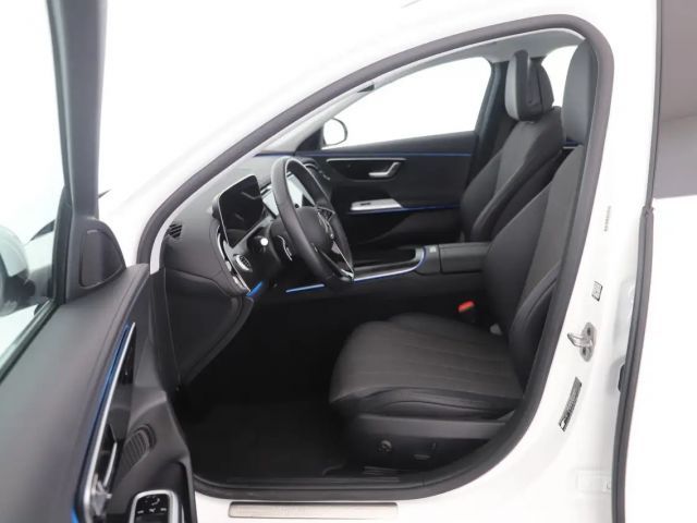 Mercedes-Benz E 200 4MATIC AVANTGARDE Estate