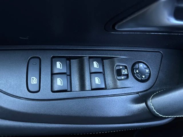 Peugeot E-2008 GT-Line