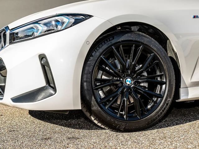 BMW 320 320i M-Sport Sedan xDrive