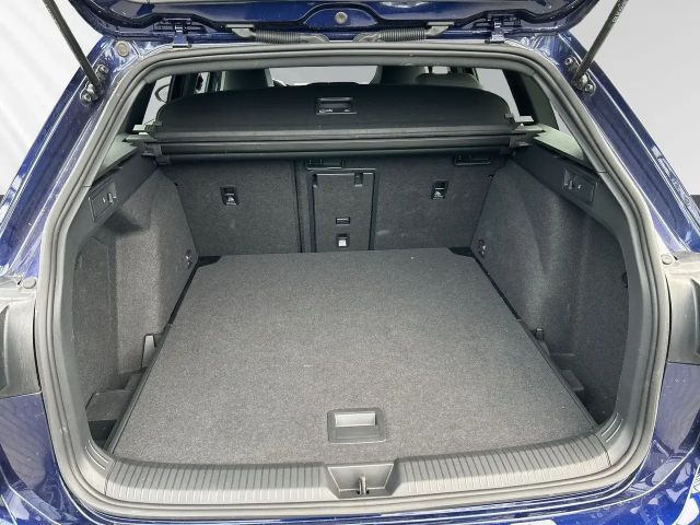 Volkswagen Golf DSG R-Line Variant