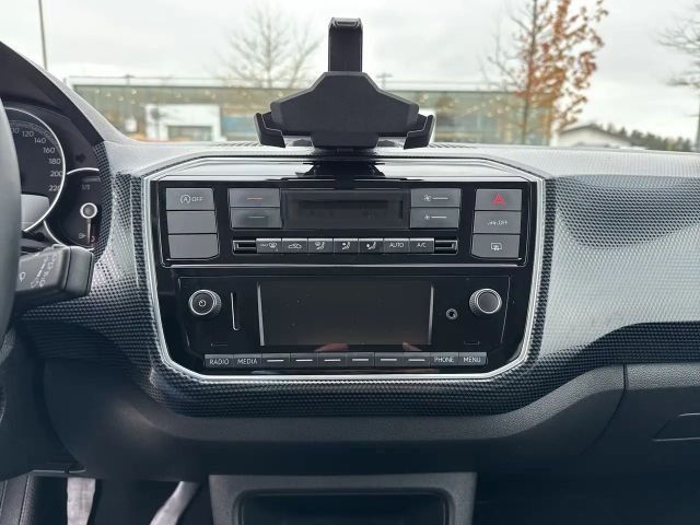 Volkswagen up! Style