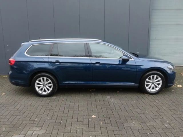 Volkswagen Passat 2.0 TDI Business DSG Variant
