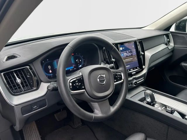 Volvo XC60 AWD Dark Plus