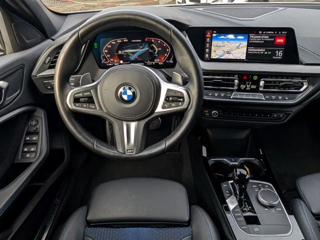 BMW 135 135i Sedan xDrive