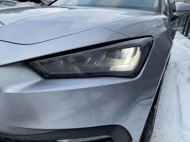 Seat Leon 2.0 TDI DSG Sportstourer Style