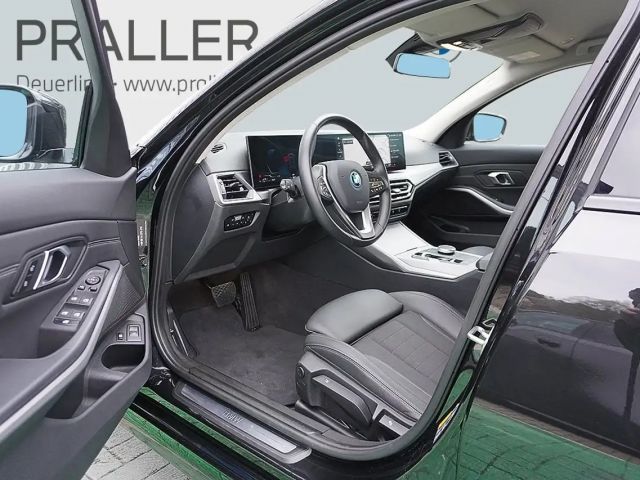 BMW 330 330e Touring