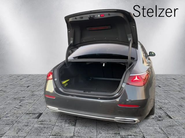 Mercedes-Benz E 220 4MATIC E 220 d Sedan