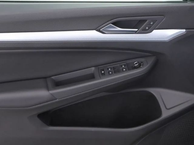 Volkswagen Golf 1.5 eTSI DSG Golf VIII