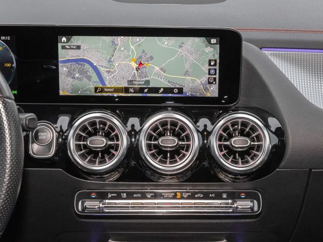 Mercedes-Benz EQA 300 4MATIC AMG Line