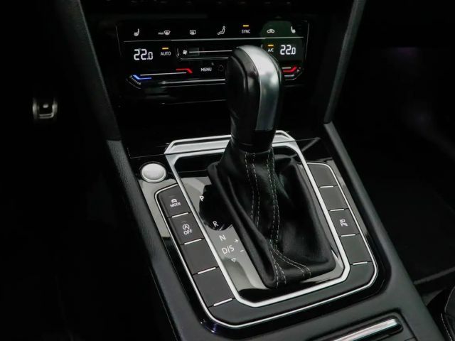 Volkswagen Arteon 2.0 TSI DSG R-Line