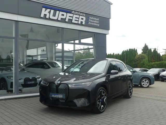 BMW iX xDrive50