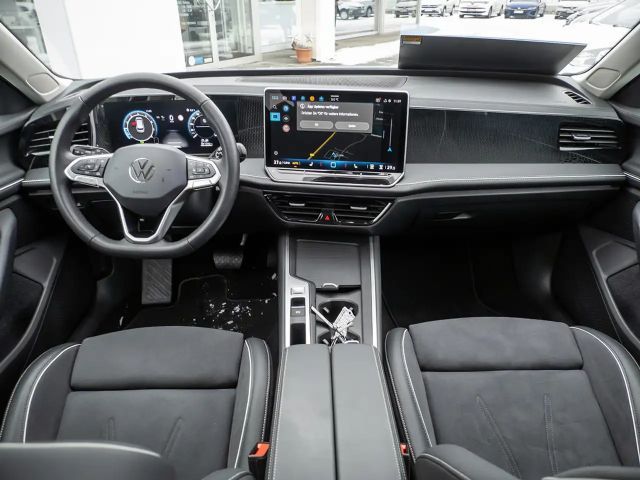 Volkswagen Passat 1.5 eTSI Business DSG Variant