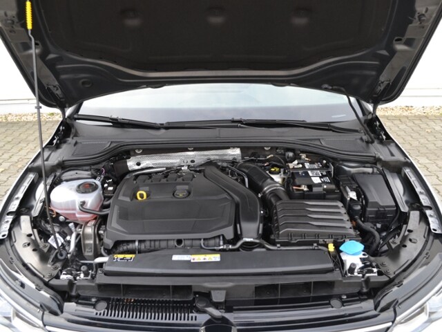 Volkswagen Golf 1.5 TSI Golf VIII