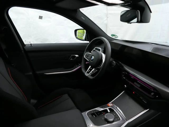 BMW 330 330d M-Sport Touring xDrive