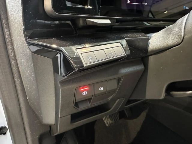 Renault Espace E-Tech Hybrid Iconic