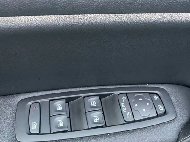 Renault Megane Combi EDC TCe 140 Techno