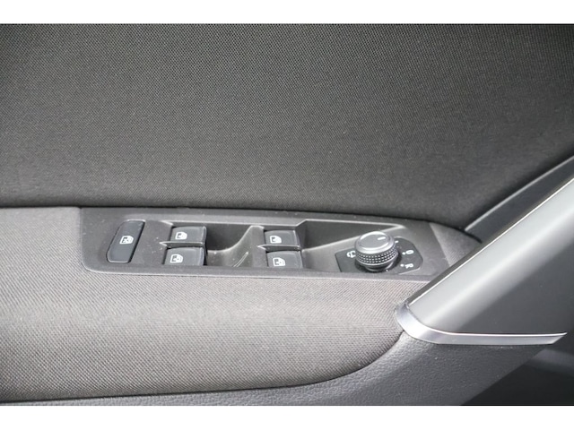 Volkswagen Touran 1.5 TSI DSG R-Line