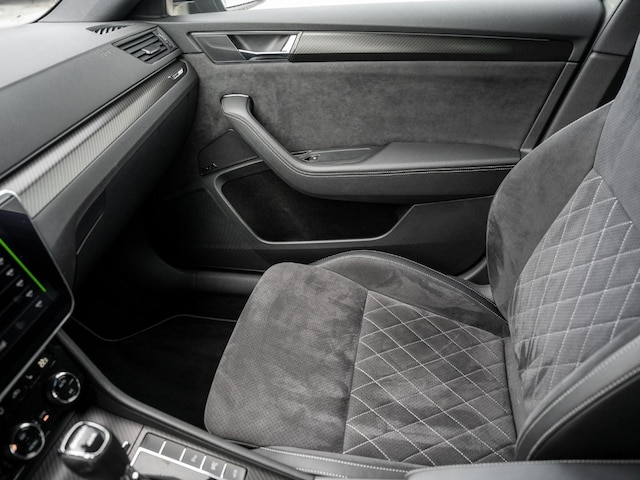 Skoda Superb 2.0 TDI Combi Sportline