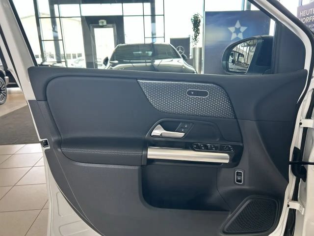 Mercedes-Benz B 180 B 180 d Progressive Sedan