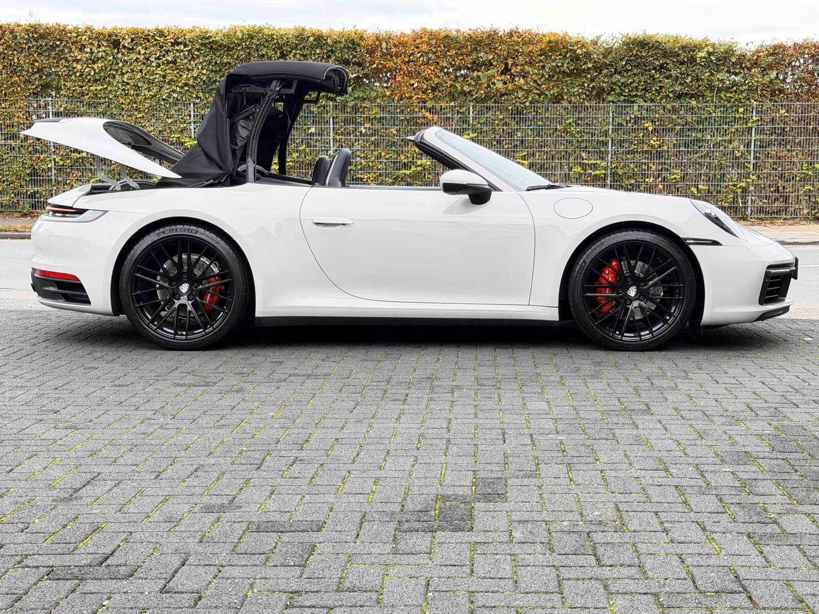 Porsche 911 992 Cabriolet Carrera