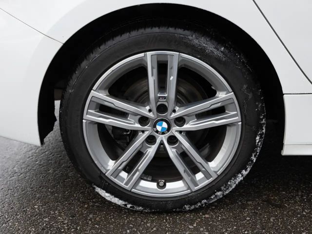 BMW 118 118i M-Sport Sedan