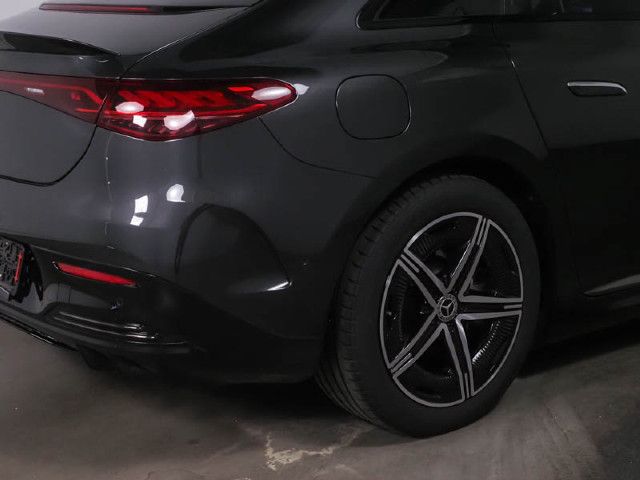 Mercedes-Benz EQE 300 Sedan