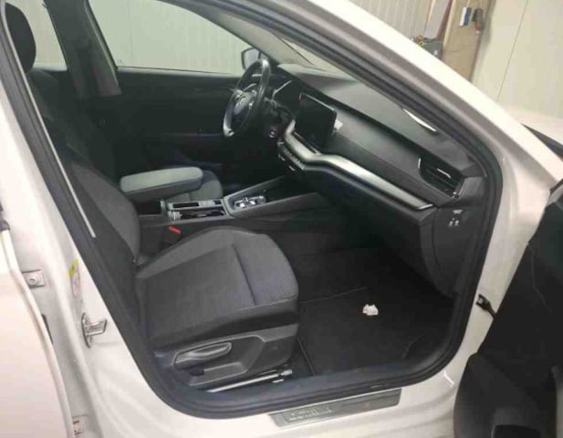 Skoda Octavia 1.4 TSI Ambition Combi iV