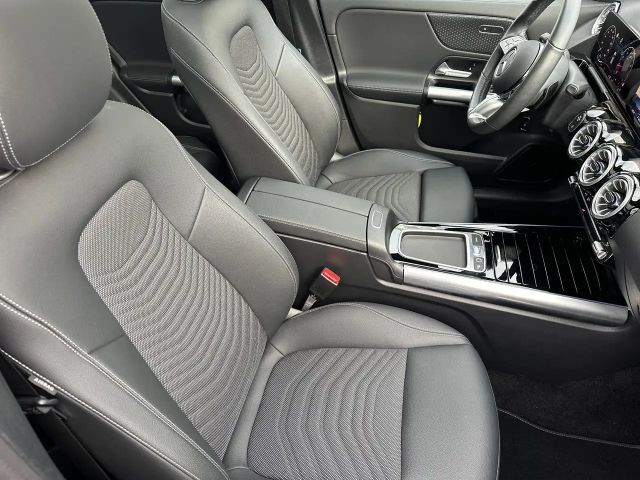 Mercedes-Benz GLA 220 4MATIC Progressive